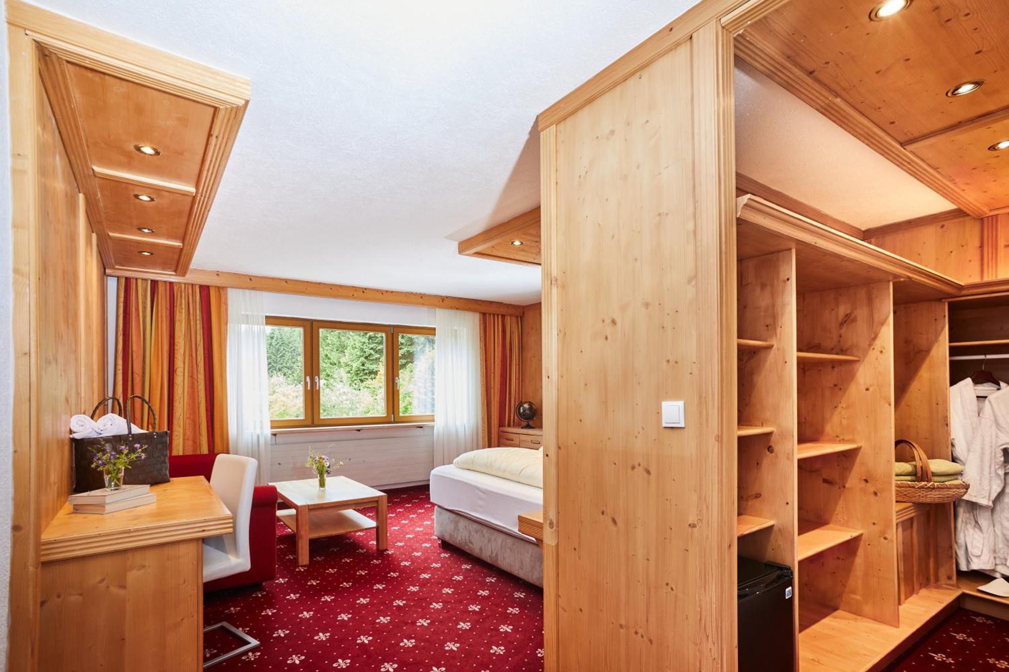 Hotel Hubertushof - Ihr Hotel Mit Herz Leutasch Szoba fotó