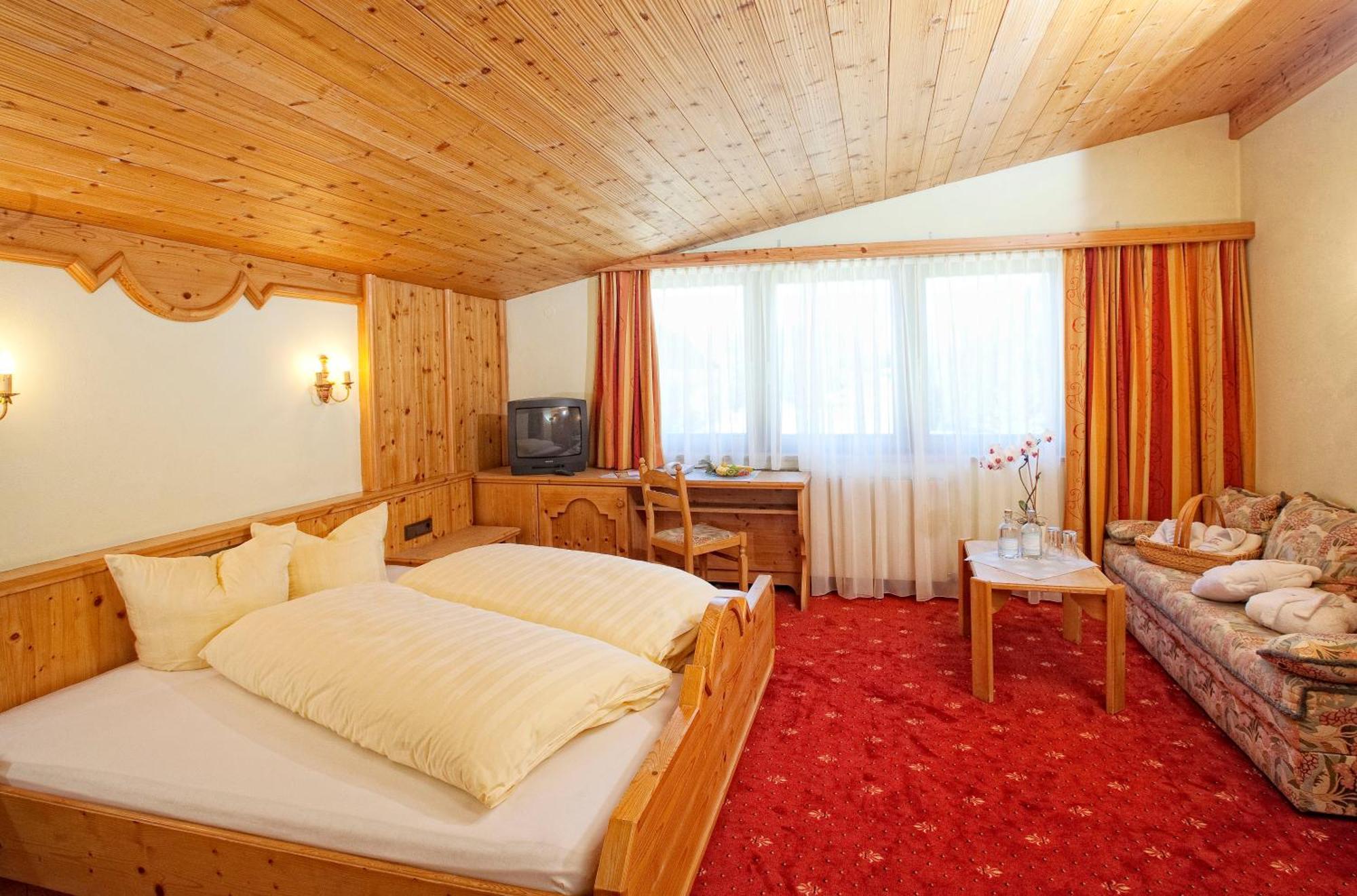Hotel Hubertushof - Ihr Hotel Mit Herz Leutasch Szoba fotó