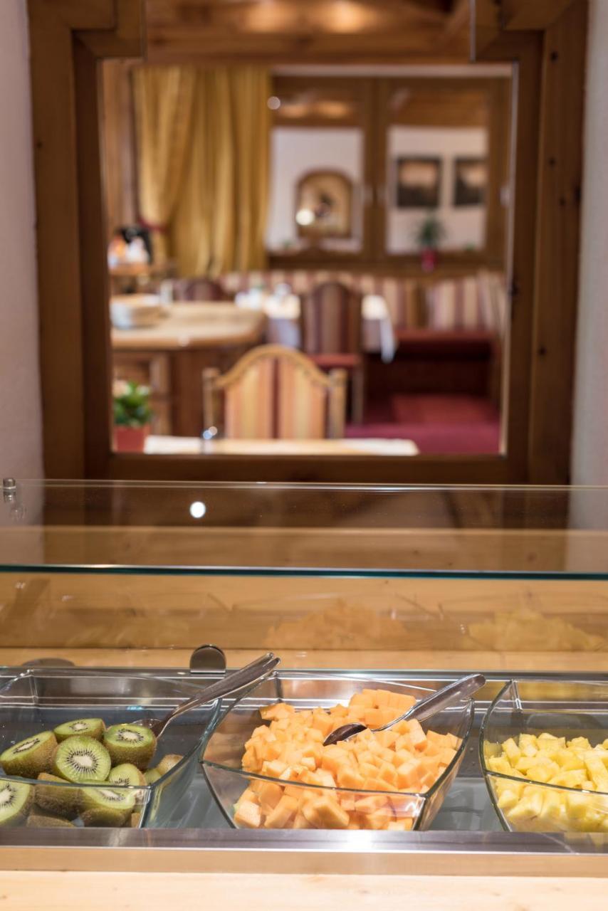 Hotel Hubertushof - Ihr Hotel Mit Herz Leutasch Kültér fotó
